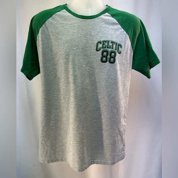 The Celtic Football Club Official Merchandise Celtic 88 Men’s  T-Shirt Size M - Picture 1 of 3